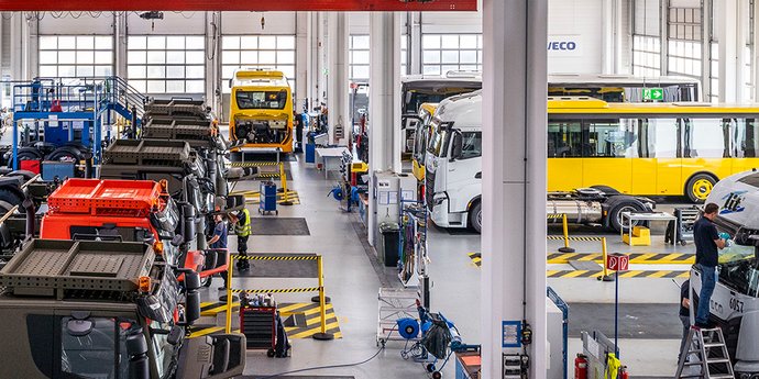 Im IVECO Kundencenter Ulm können sämtliche IVECO Fahrzeuge repariert werden.